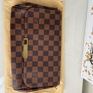 Louis Vuitton Favorite MM
